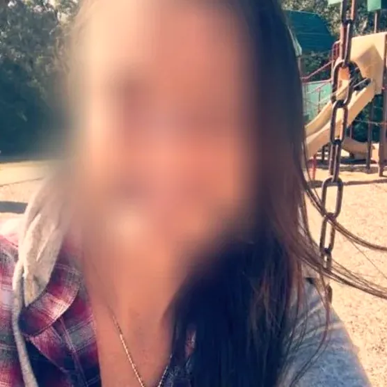 Anna, 39