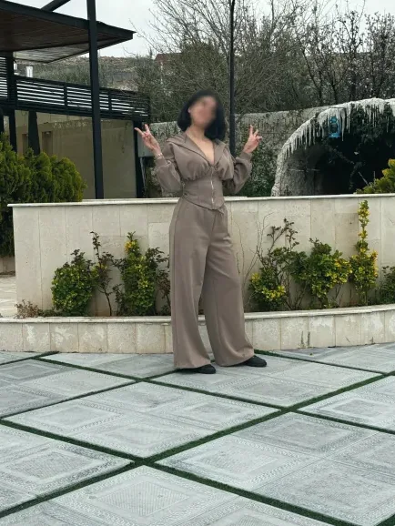 Elisa, 34