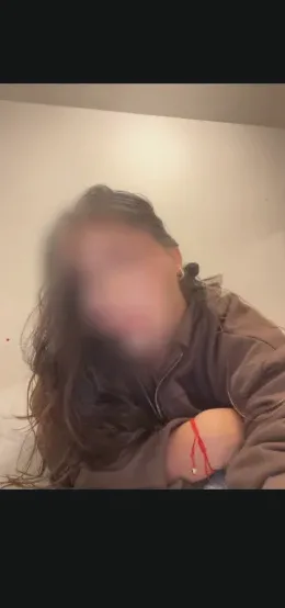 Lea, 24