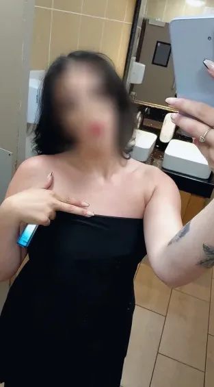 Özlem, 27