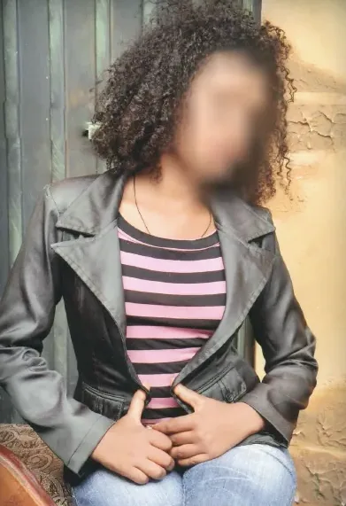 Svenja, 24