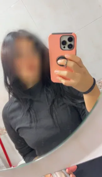 Vivien, 30