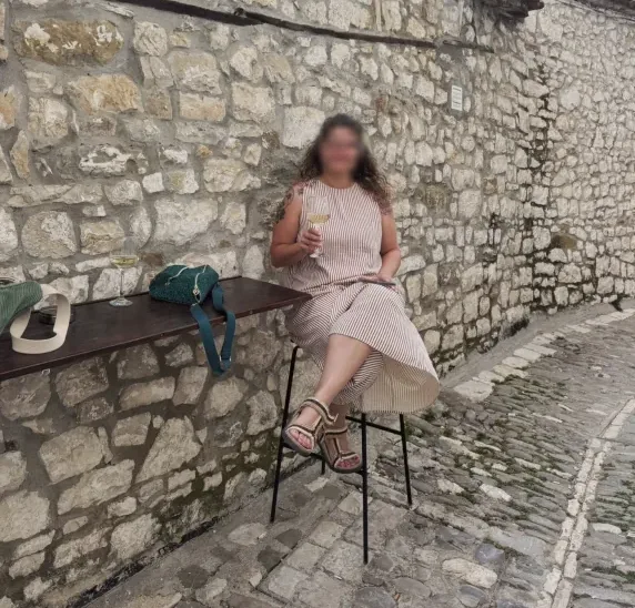 Dilara, 35