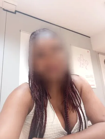 Linda, 40