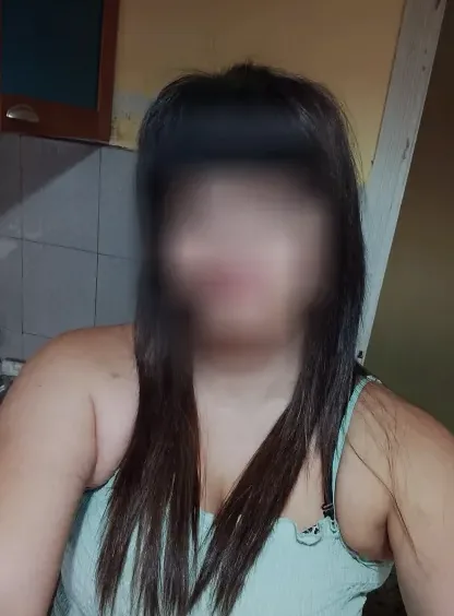 Lucia, 37