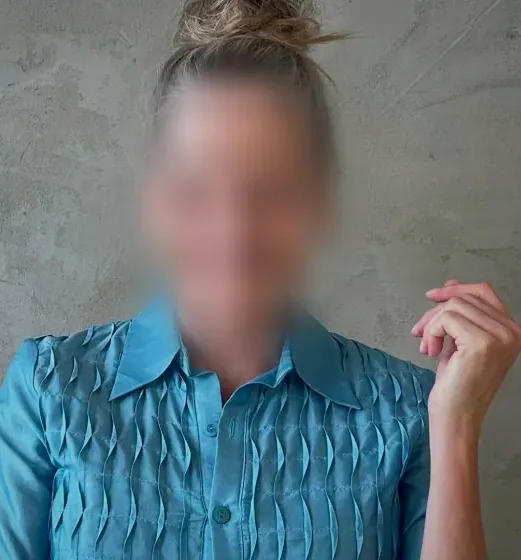 Paula, 39