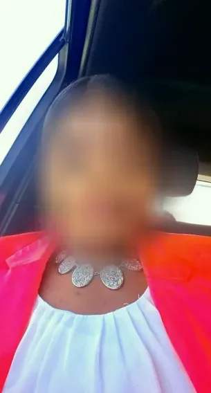 Zeynep, 40